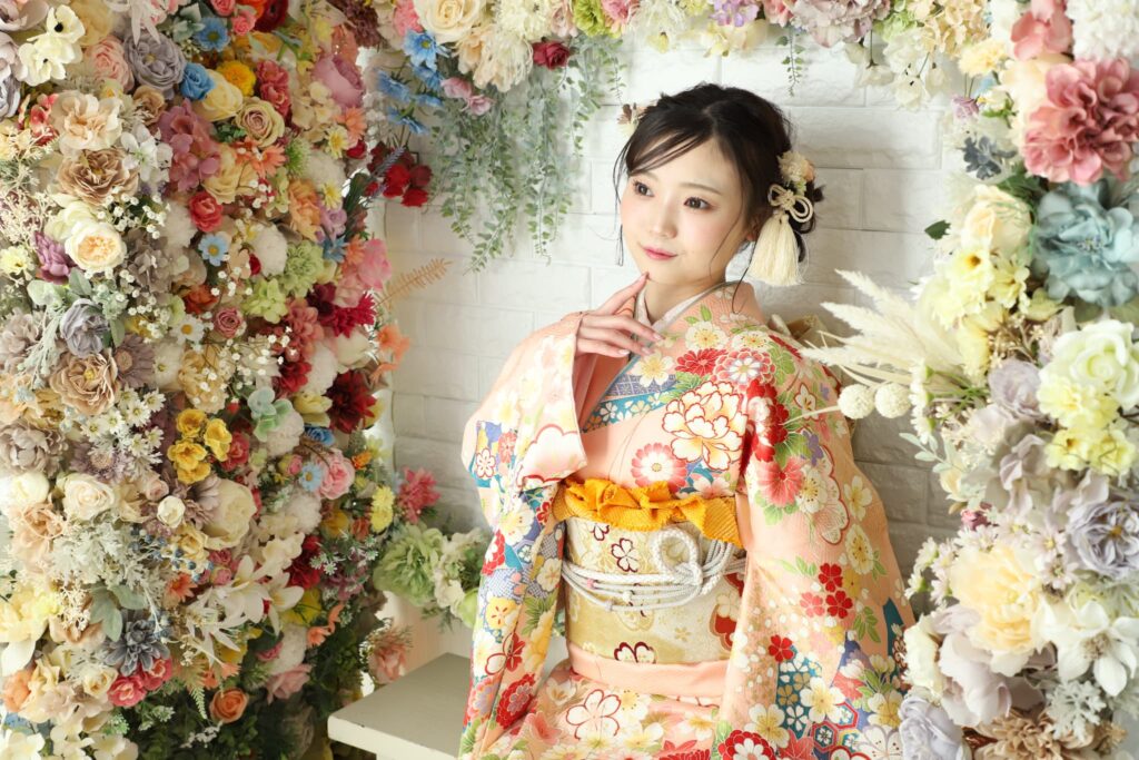 振袖レンタル(成人式)木津川市・精華町・京田辺市_フォトスタジオワタナベ(渡辺写真館)京都木津川店_ピンク振袖座り
